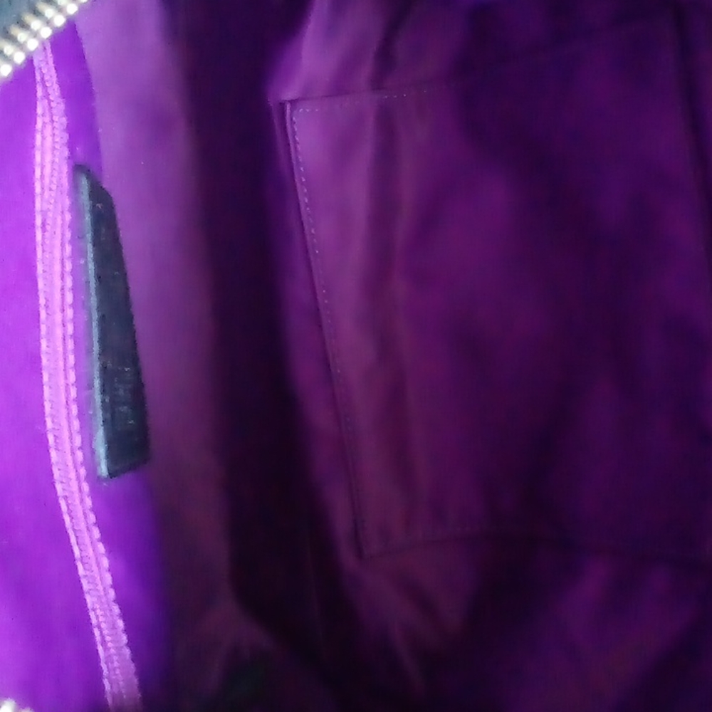 Coach - Picture 5 of 6